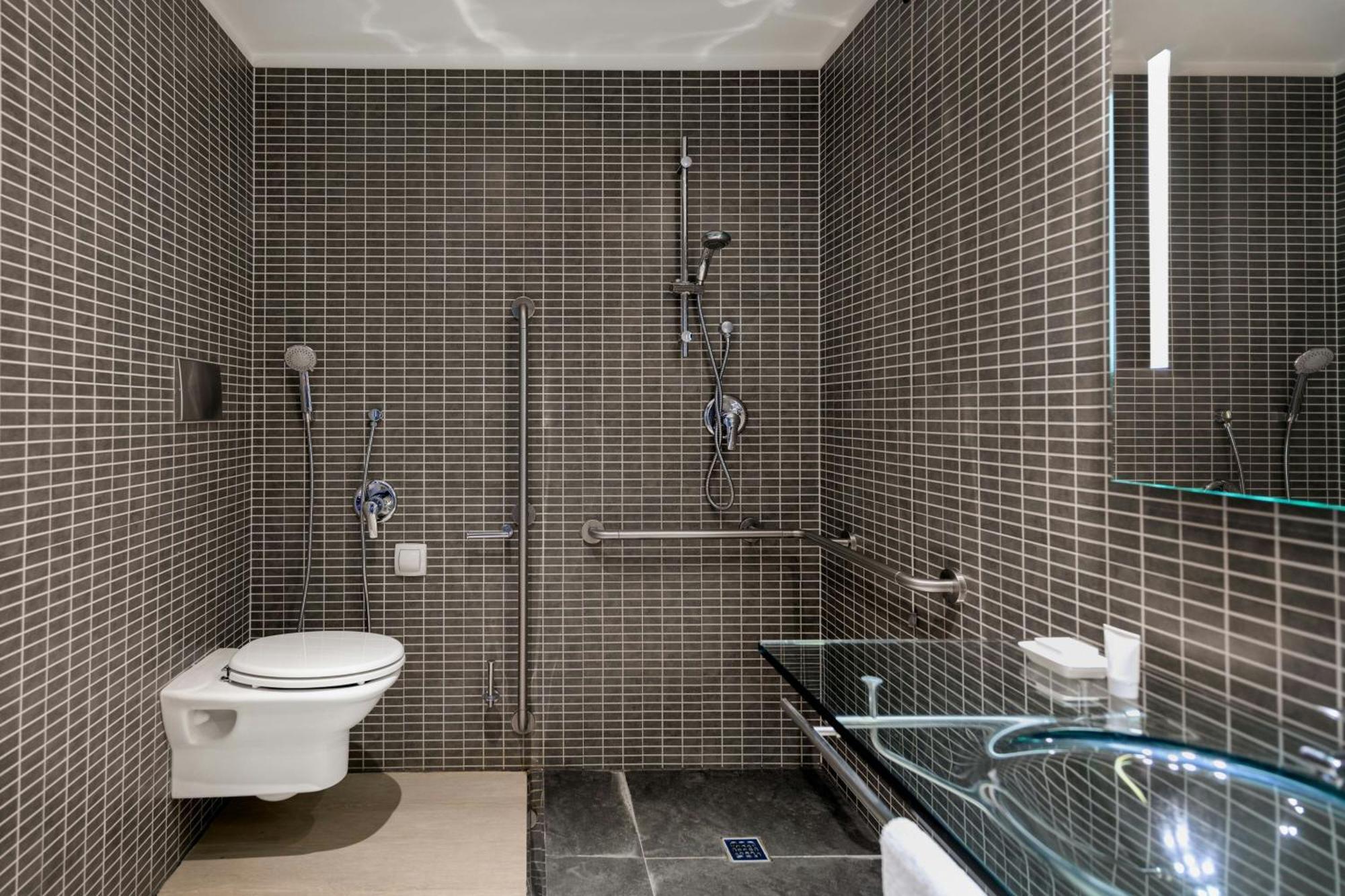 Ac Hotel By Marriott Pisa Exterior photo